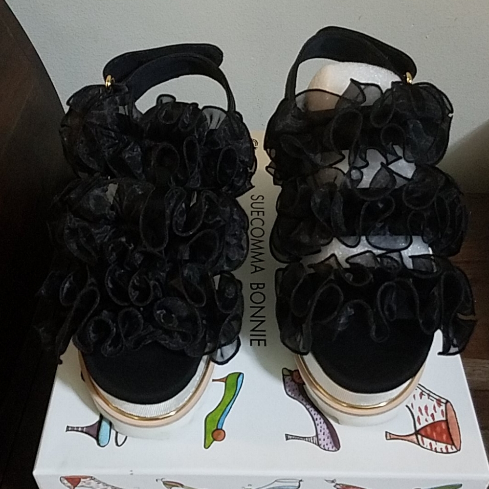 Ribbon Sandals
